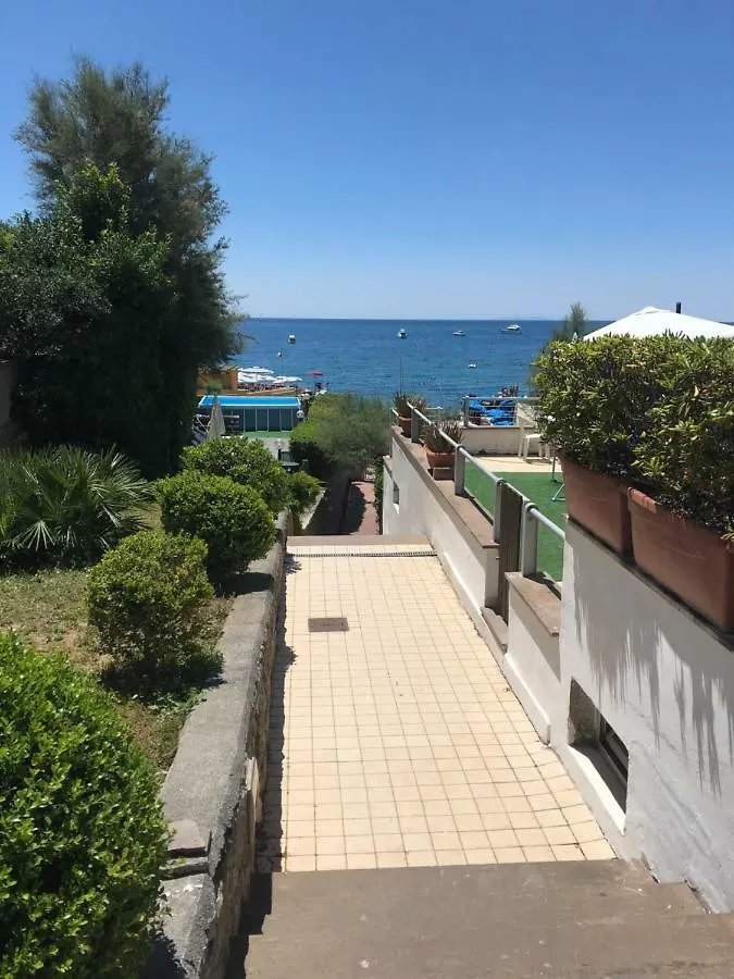 La Casa A Due Passi Dal Mare Apartment Castiglioncello Italy